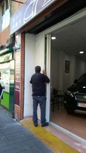 Producción e instalación de reja plegable de seguridad- persianas Guardiola Alicante