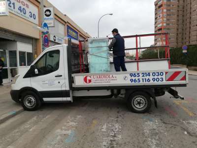 Carpintería de aluminio para cerramiento de terraza- persianas Guardiola Alicante