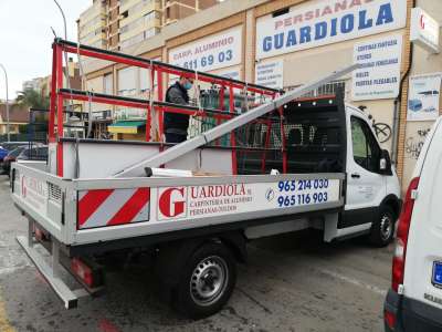 Carpintería de aluminio para cerramiento de terraza- persianas Guardiola Alicante