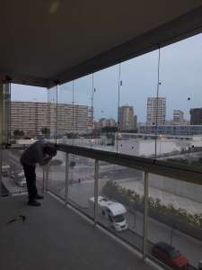 Carpintería de aluminio para cerramiento de terraza- persianas Guardiola Alicante